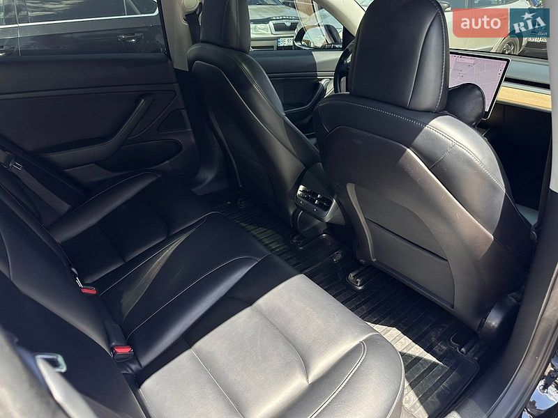 Седан Tesla Model 3 2019 в Миколаєві