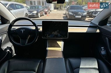 Седан Tesla Model 3 2019 в Миколаєві