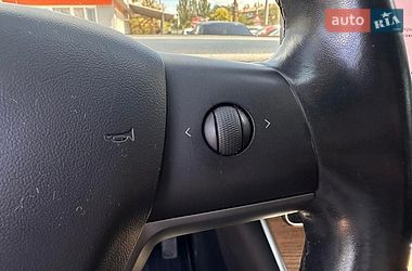 Седан Tesla Model 3 2019 в Миколаєві