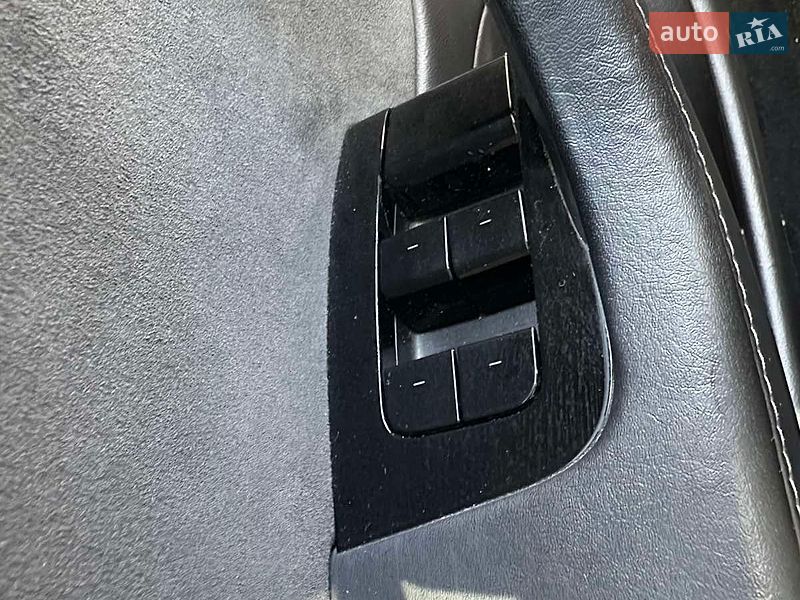 Седан Tesla Model 3 2019 в Миколаєві