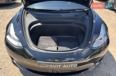 Седан Tesla Model 3 2019 в Миколаєві
