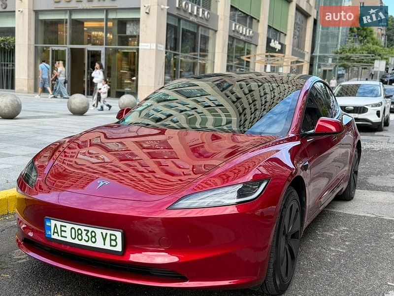 Tesla Model 3 2025