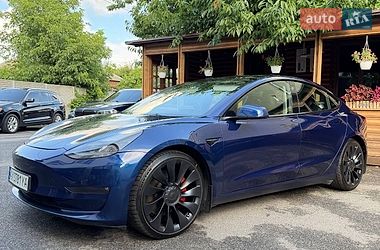 tesla model-3 2023 в Харків від професійного продавця Сергей Васильевич Онуфриенко