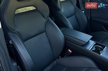 Седан Tesla Model 3 2024 в Луцке