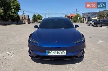 Седан Tesla Model 3 2024 в Городку
