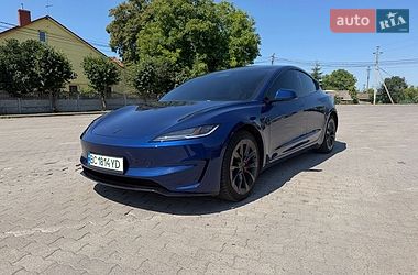 Седан Tesla Model 3 2024 в Городку