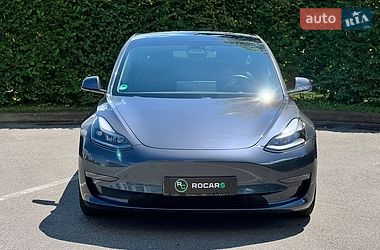 Седан Tesla Model 3 2021 в Києві