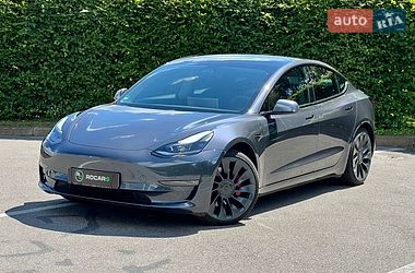 Седан Tesla Model 3 2021 в Києві