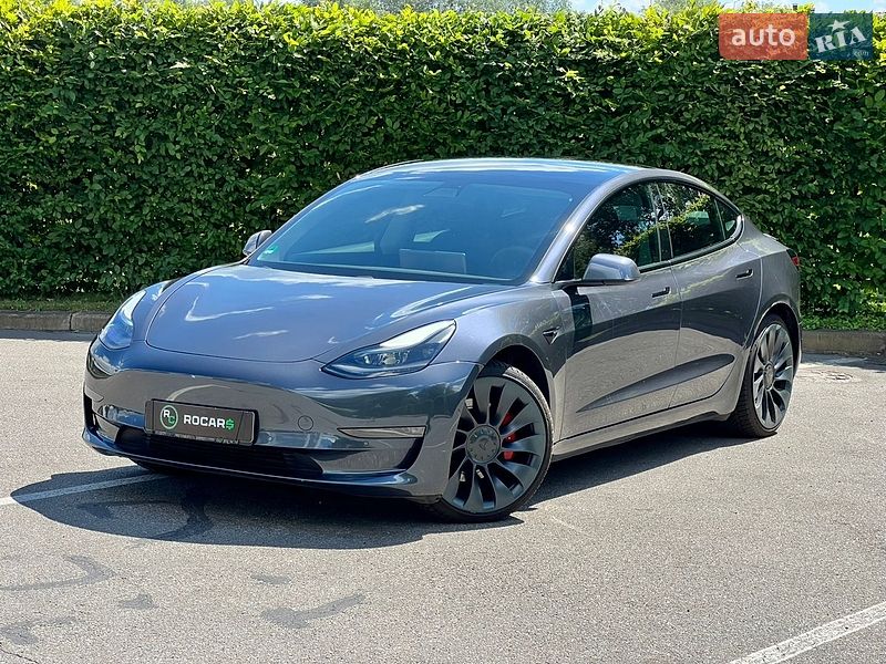 Седан Tesla Model 3 2021 в Києві