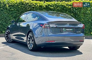 Седан Tesla Model 3 2021 в Києві