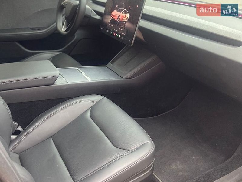 Седан Tesla Model 3 2025 в Львові
