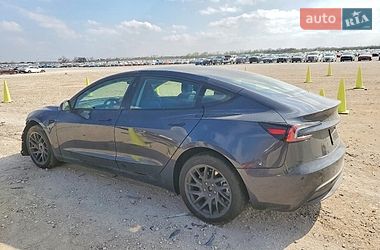 Седан Tesla Model 3 2024 в Киеве
