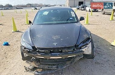 Седан Tesla Model 3 2024 в Киеве
