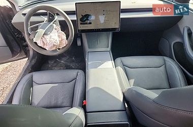 Седан Tesla Model 3 2024 в Киеве