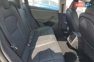 Седан Tesla Model 3 2024 в Киеве