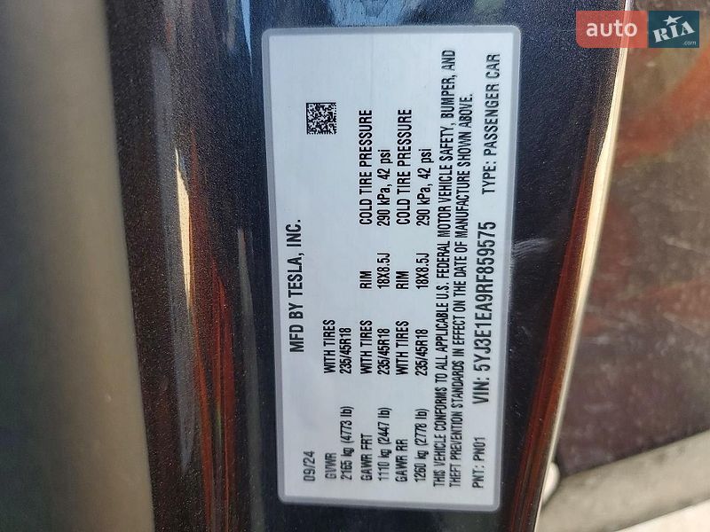 Седан Tesla Model 3 2024 в Киеве
