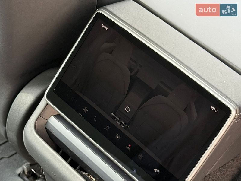 Седан Tesla Model 3 2024 в Стрые