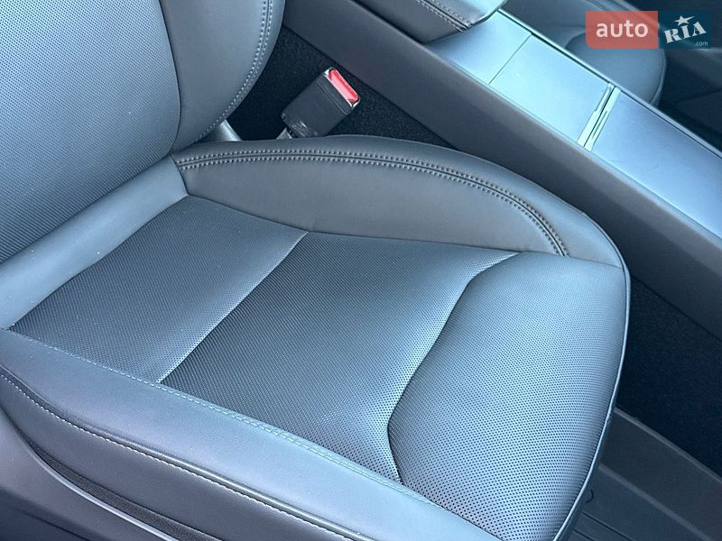 Седан Tesla Model 3 2024 в Стрые фото 35 Седан Tesla Model 3 2024 в Стрые
