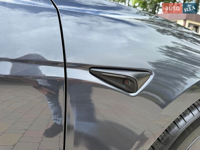 Седан Tesla Model 3 2024 в Стрые