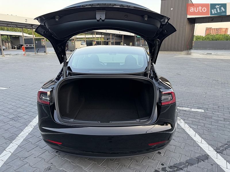 Седан Tesla Model 3 2023 в Кам'янець-Подільському фото 10 Седан Tesla Model 3 2023 в Кам'янець-Подільському