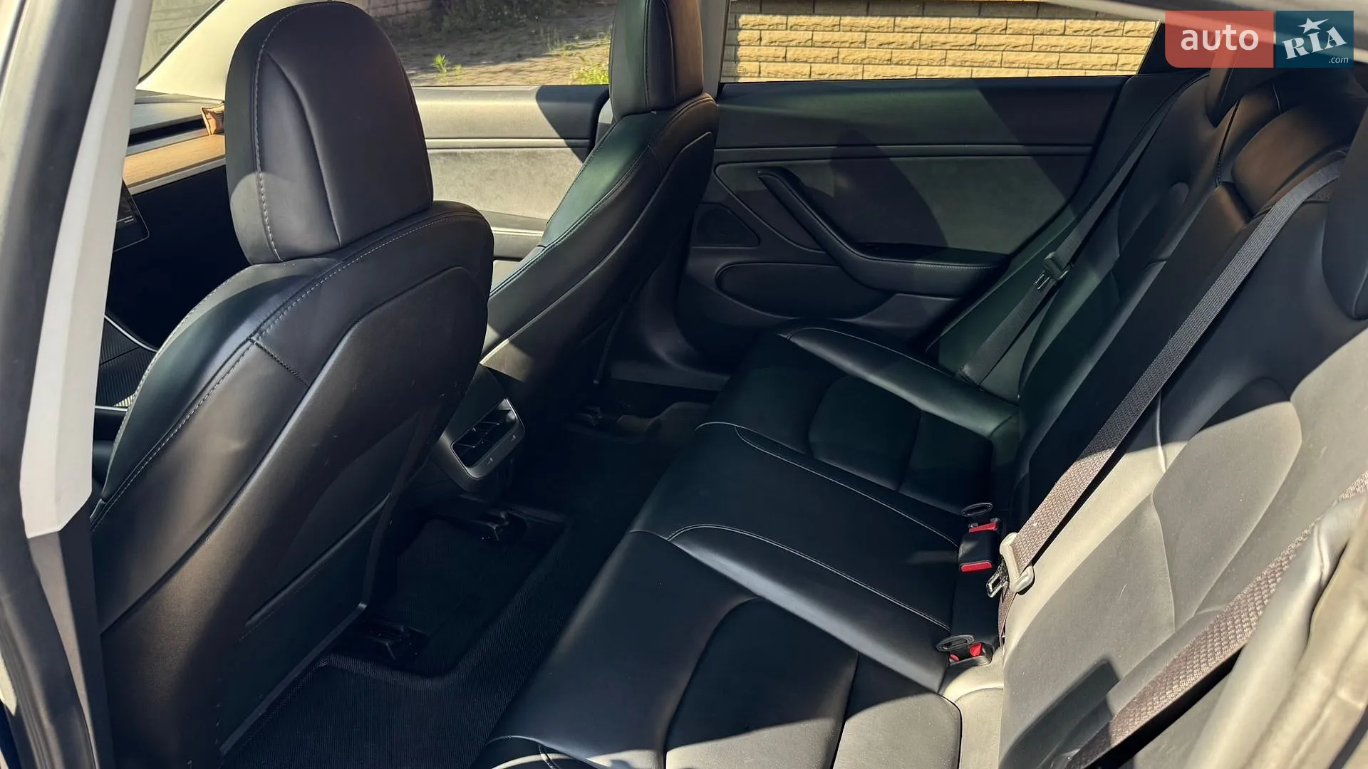 2020 Tesla Model 3 - мініатюра 8