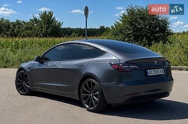 Седан Tesla Model 3 2021 в Кролевце