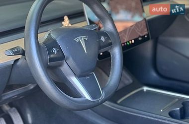 Седан Tesla Model 3 2021 в Кролевце