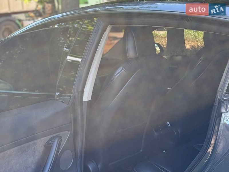 Седан Tesla Model 3 2021 в Кролевце