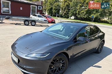 Седан Tesla Model 3 2024 в Львове фото 8 Седан Tesla Model 3 2024 в Львове