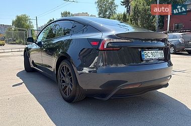 Седан Tesla Model 3 2024 в Львове фото 31 Седан Tesla Model 3 2024 в Львове