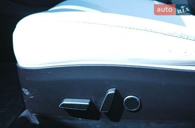 Седан Tesla Model 3 2021 в Львове