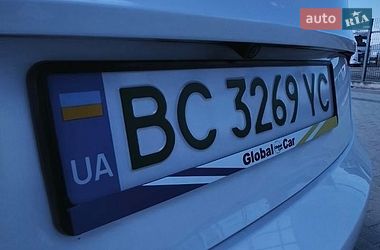 Седан Tesla Model 3 2021 в Львове