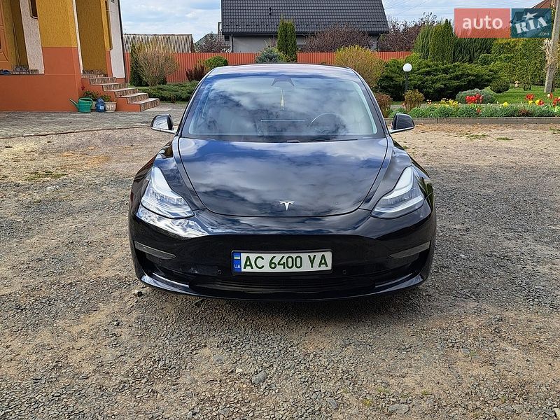 Tesla Model 3 2018