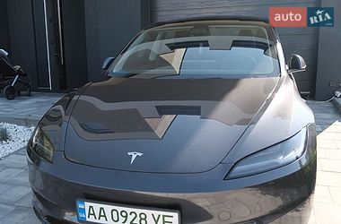 Седан Tesla Model 3 2025 в Чайках