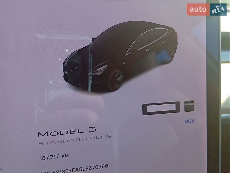 Седан Tesla Model 3 2020 в Городку