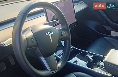Седан Tesla Model 3 2020 в Городку