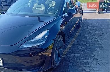 Седан Tesla Model 3 2020 в Городку