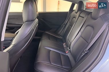 Седан Tesla Model 3 2019 в Броварах