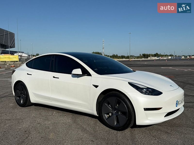 Tesla Model 3 2021
