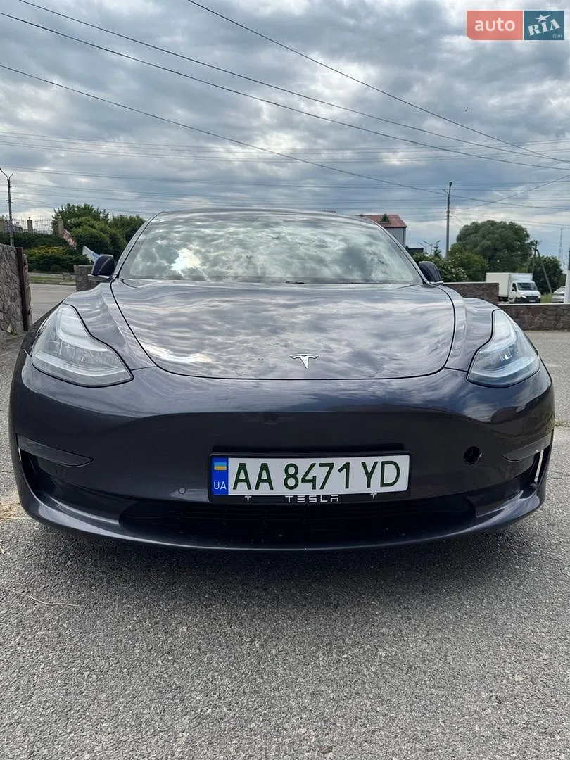 2019 Tesla Model 3 - фото 1