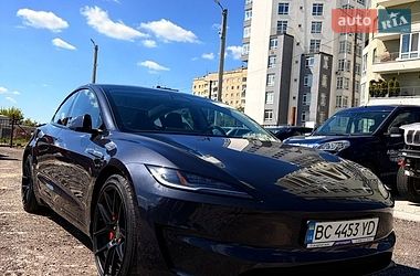 Седан Tesla Model 3 2024 в Львові