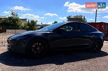 Седан Tesla Model 3 2024 в Львові