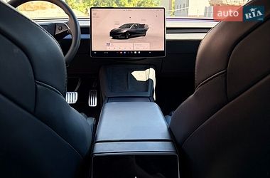 Седан Tesla Model 3 2024 в Львові