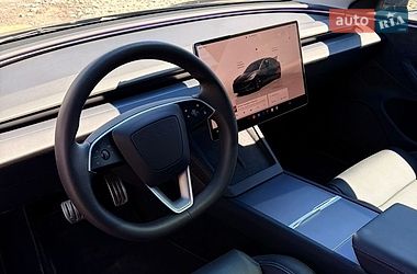 Седан Tesla Model 3 2024 в Львові