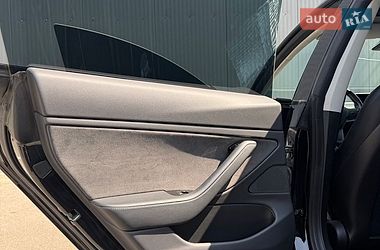 Седан Tesla Model 3 2019 в Києві