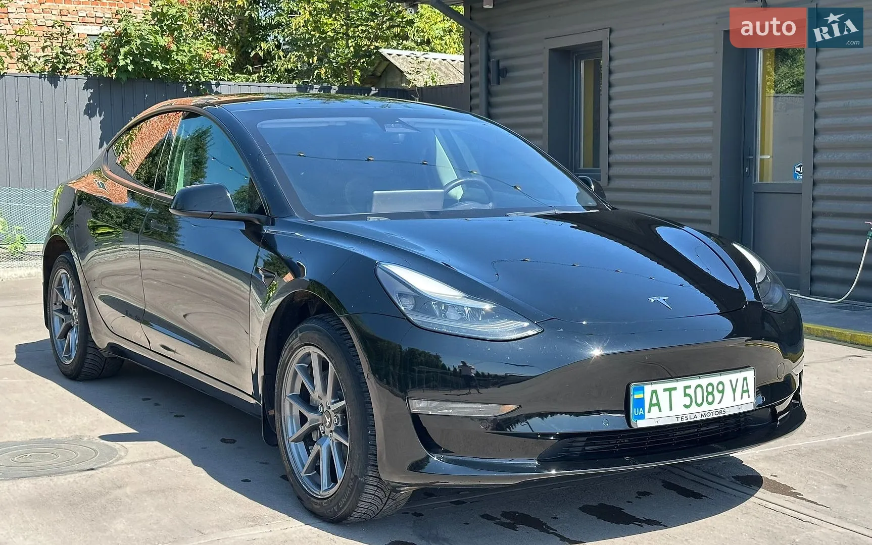 Tesla Model 3 2022 VIN 5YJ3E1EB2NF288322 фото оголошення 4 з 13