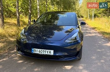 Седан Tesla Model 3 2019 в Лубнах фото Седан Tesla Model 3 2019 в Лубнах