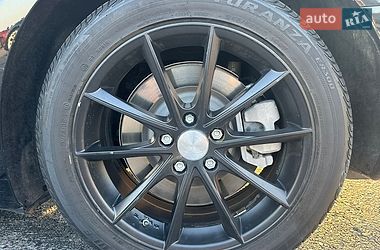 Седан Tesla Model 3 2019 в Львове