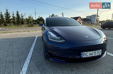 Седан Tesla Model 3 2020 в Львові фото 16 Седан Tesla Model 3 2020 в Львові
