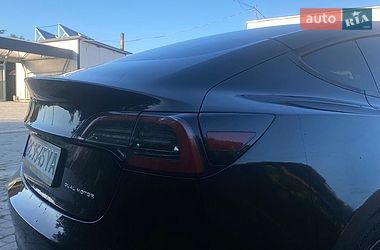 Седан Tesla Model 3 2021 в Львове